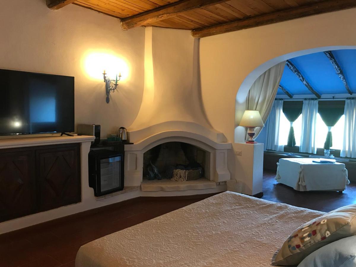 Palmasera Charming Suites Cala Gonone Ngoại thất bức ảnh