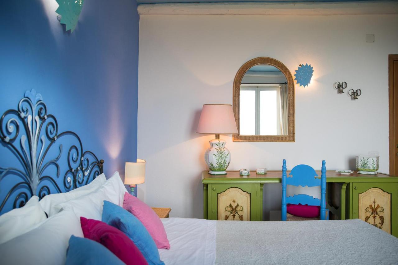 Palmasera Charming Suites Cala Gonone Ngoại thất bức ảnh